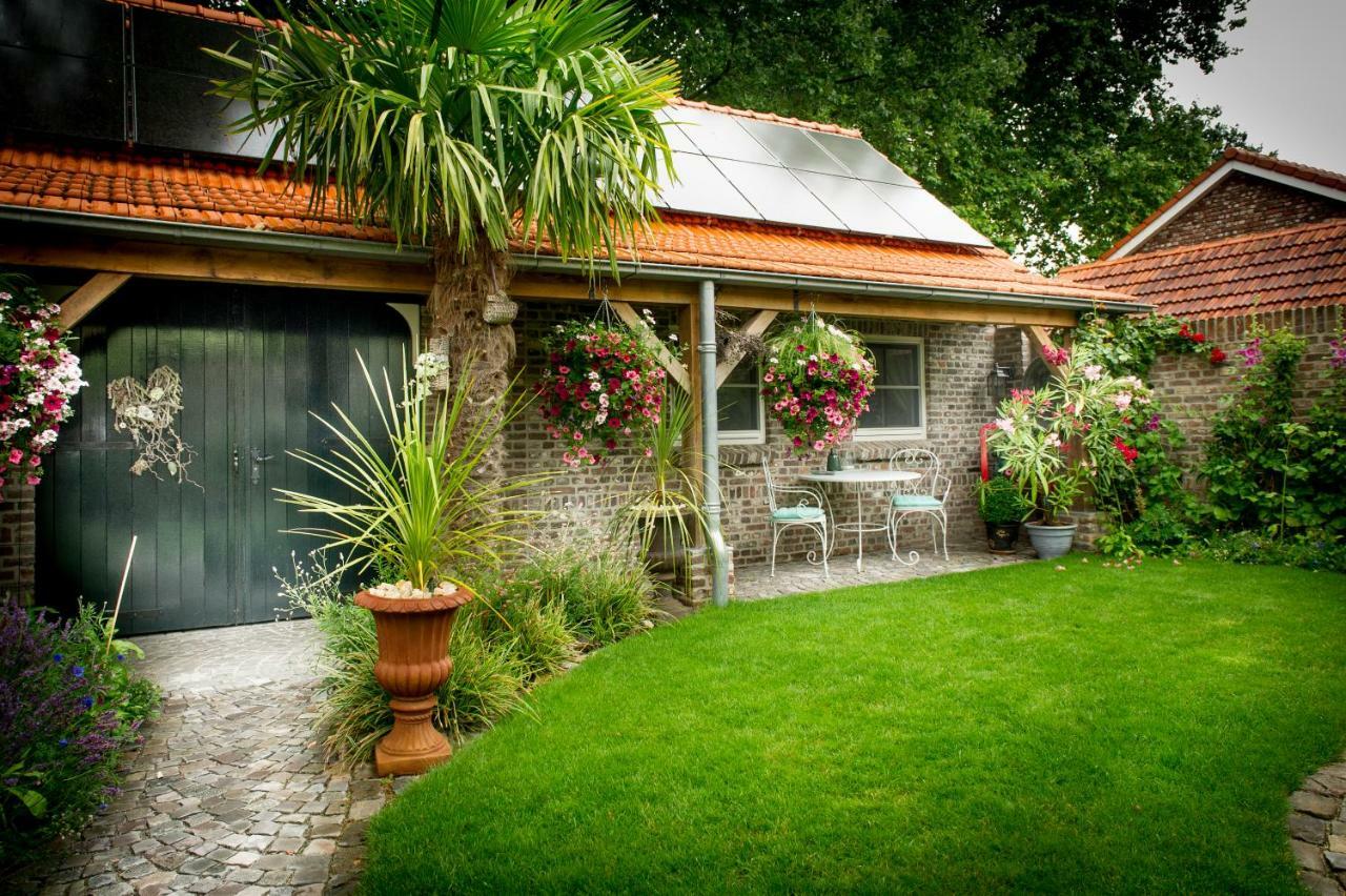 Bed And Breakfast Piekoo Belloo Weert Kültér fotó