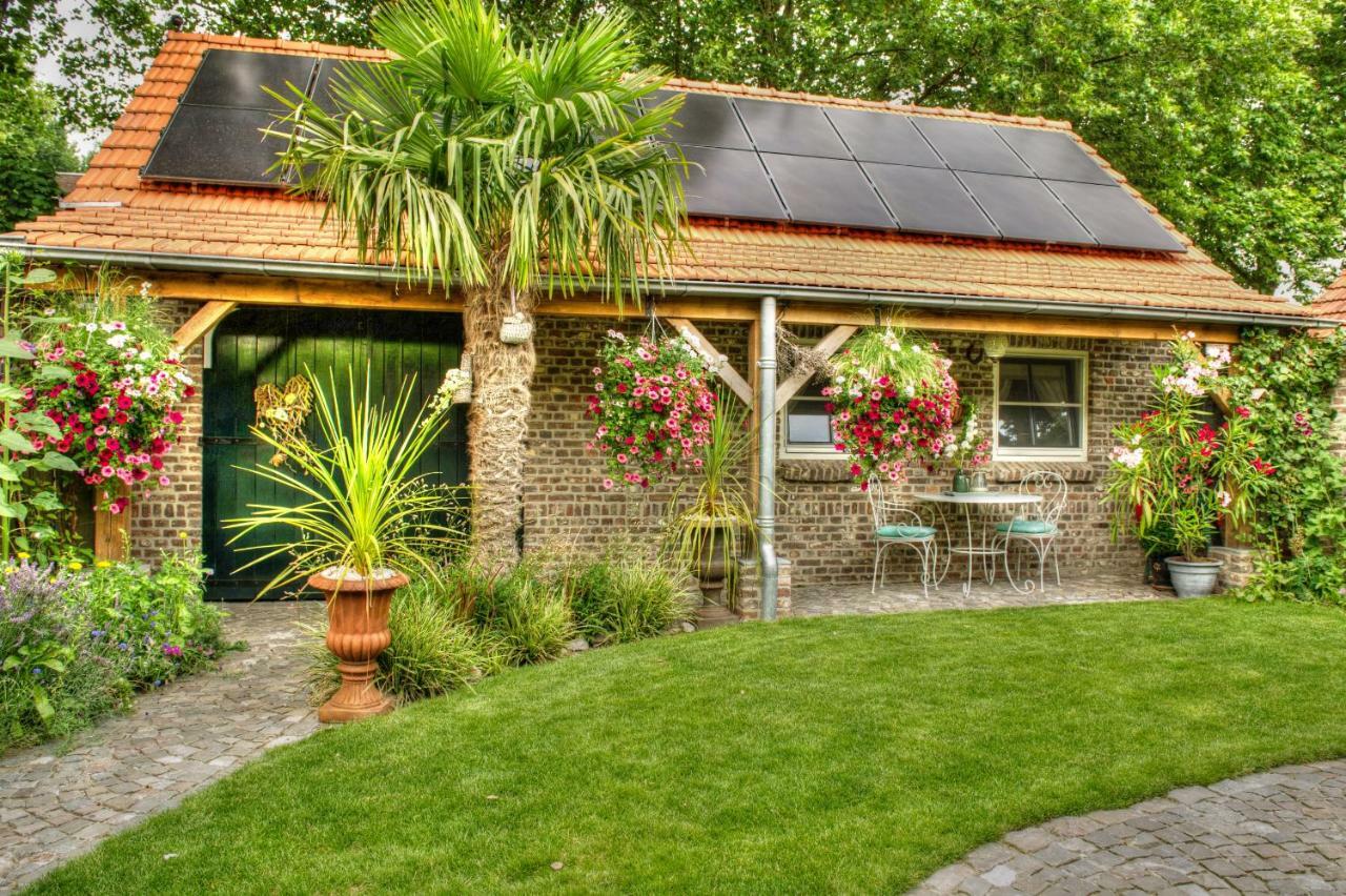 Bed And Breakfast Piekoo Belloo Weert Kültér fotó